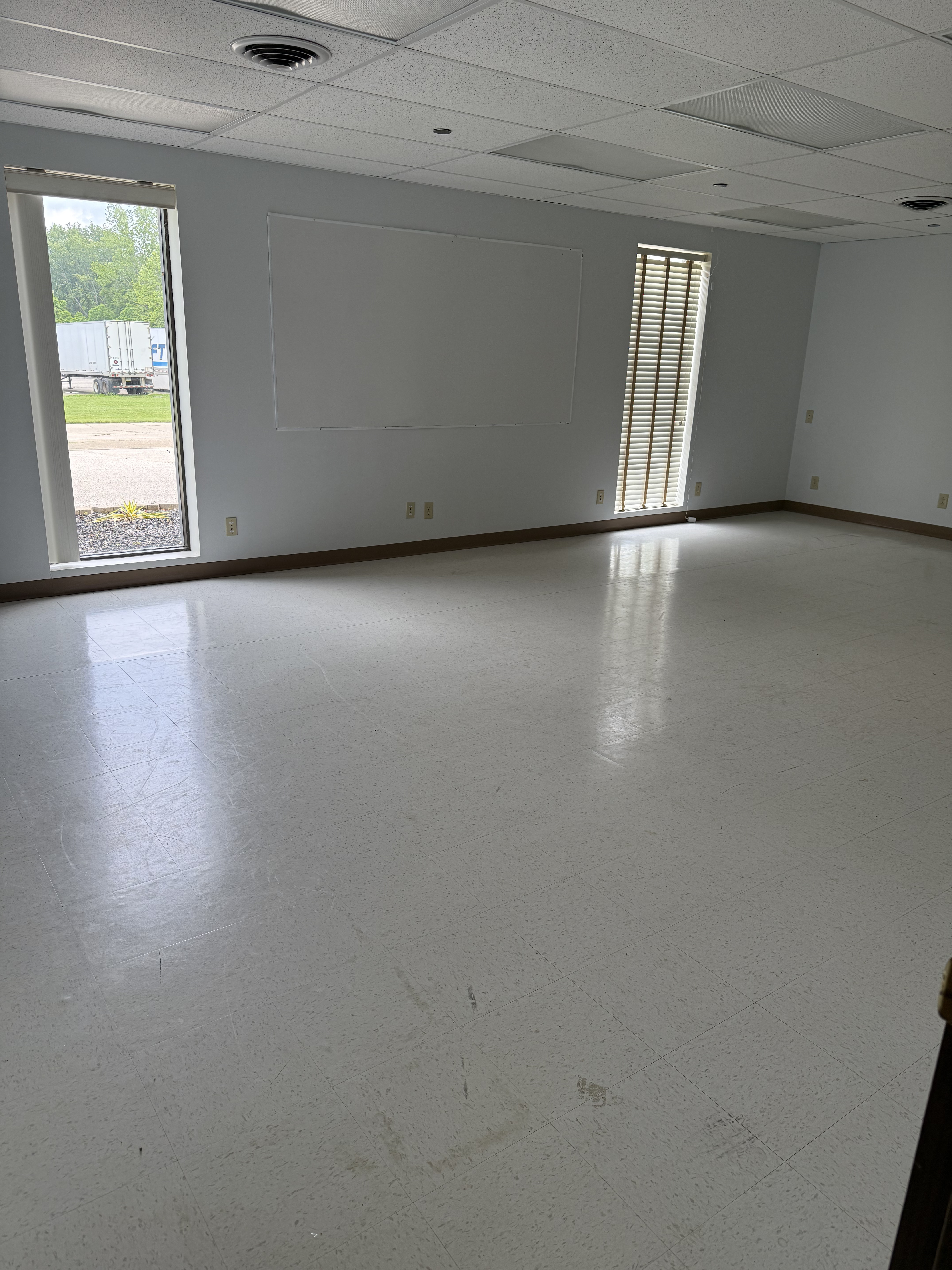 PAZ FORMER FISSION Office 2 2