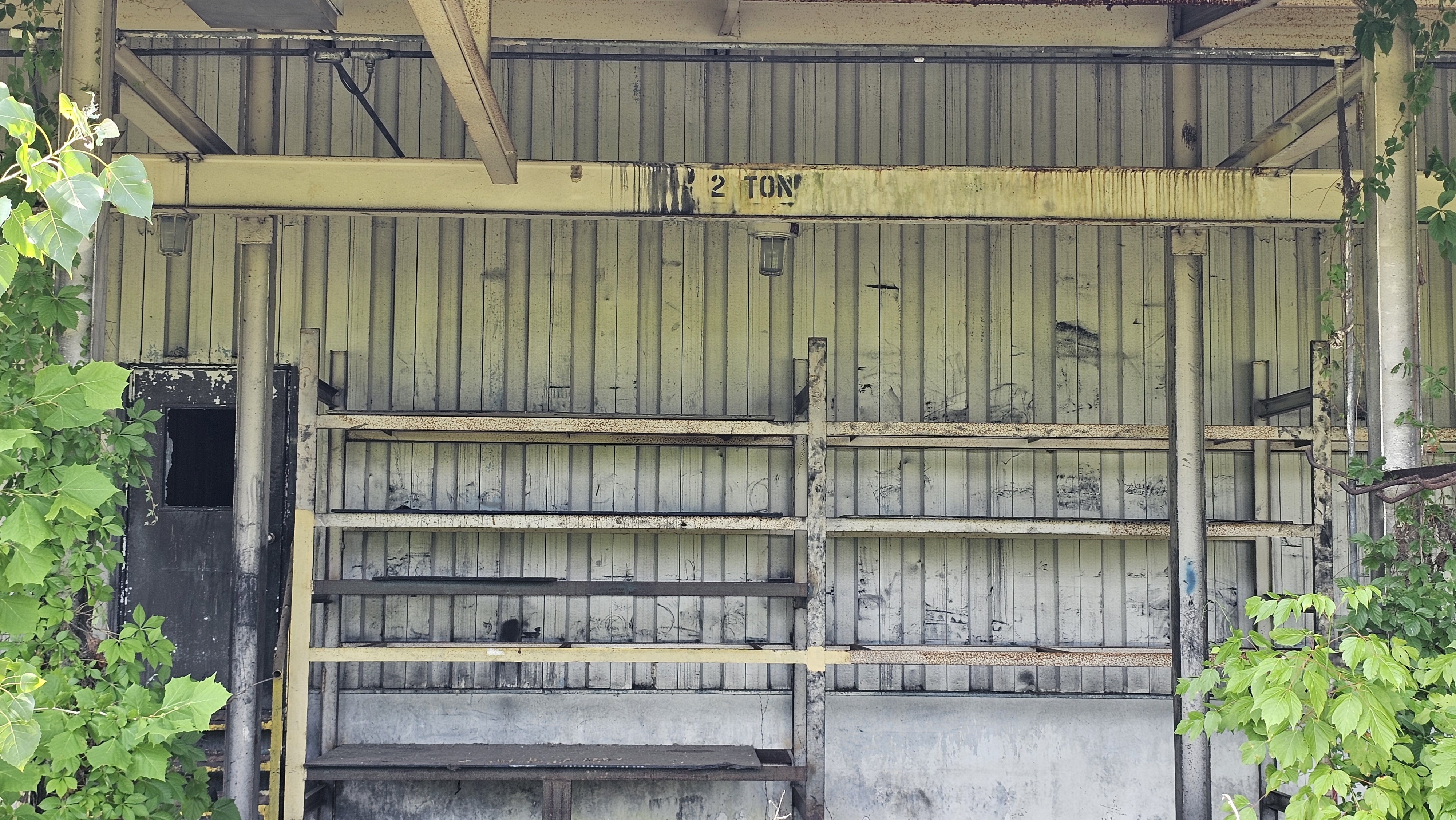 Warehouse 2 Ton Crane